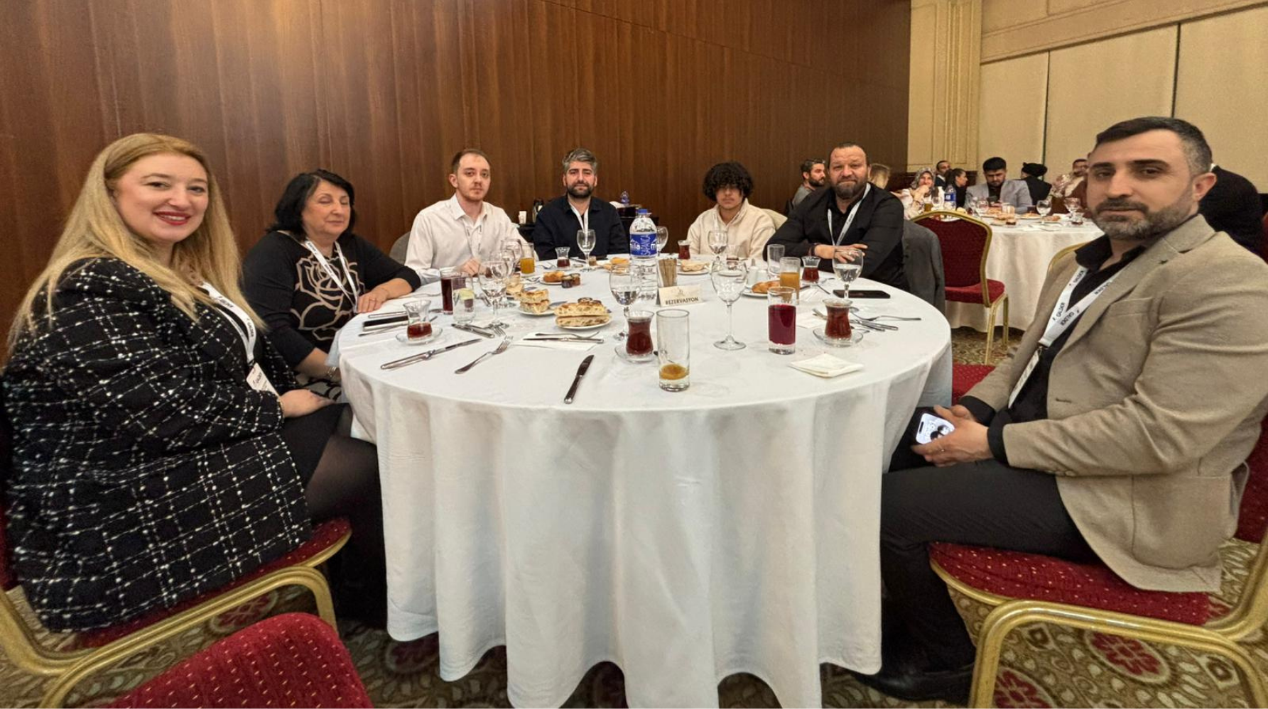 galderin-iftar-daveti-sektoru-bir-araya-getirdi-4521.png (1785×999)