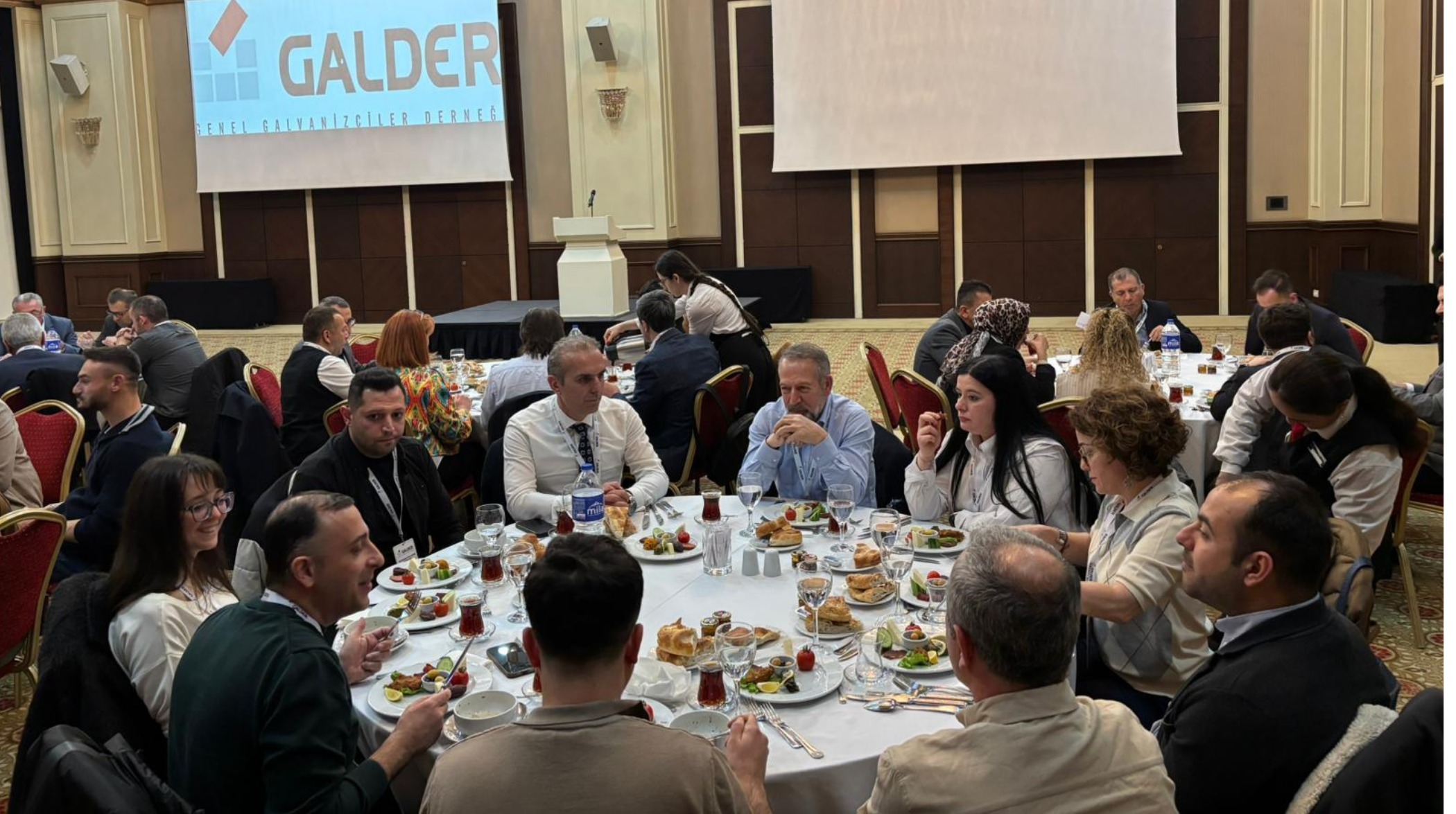 galderin-iftar-daveti-sektoru-bir-araya-getirdi-7881.png (2100×1175)