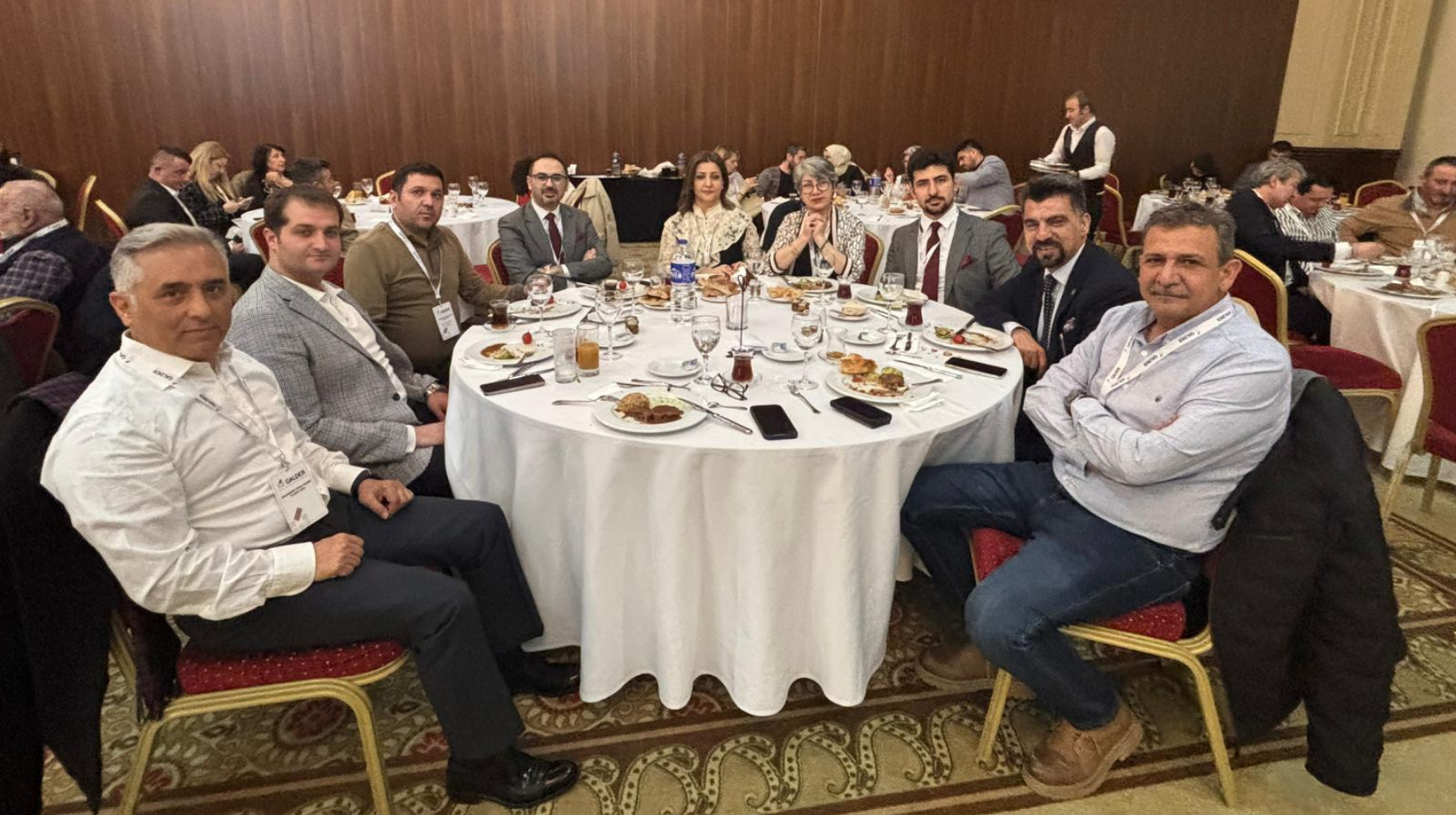 galderin-iftar-daveti-sektoru-bir-araya-getirdi-8370.png (1785×999)