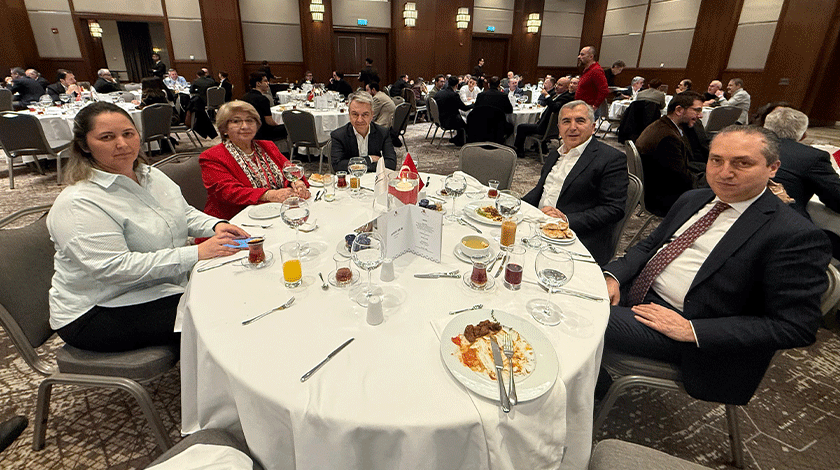 yisad-geleneksel-iftarinda-sektor-temsilcileri-bir-araya-geldi-1081.gif (840×470)