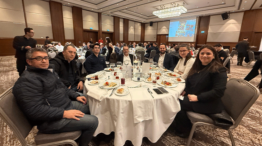 yisad-geleneksel-iftarinda-sektor-temsilcileri-bir-araya-geldi-3532.gif (840×470)